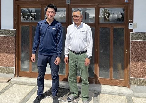 仙台市泉区 S様邸 雨樋交換工事。軒樋の変形があり、雨樋清掃も行いました。